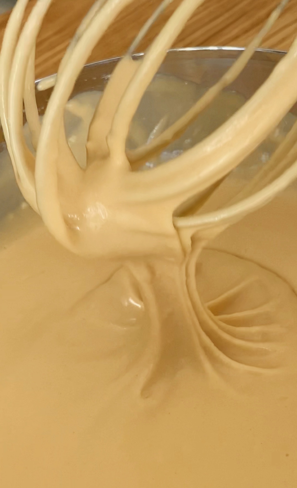 Изображение Панкейки с вареным сгущенным молоком и шоколадной крошкой